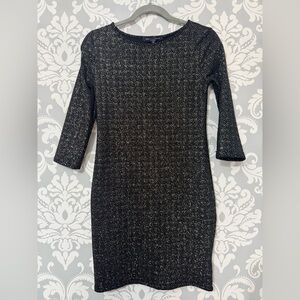 • One‎ Love Clothing Metallic Gold Black Dress